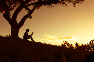 关于美术教学理论的书籍或杂志